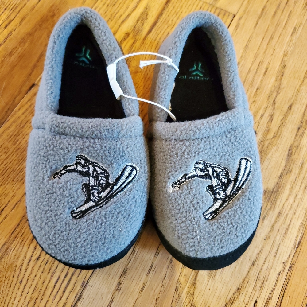 Vintage Boys' Old Navy grey fleece snowboarding slippers Size S (7/8)